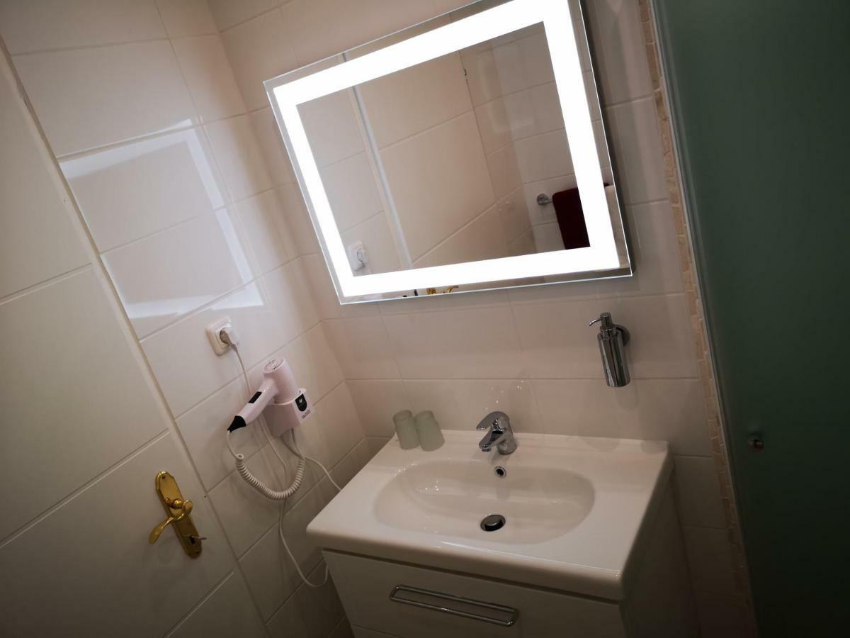 Ferienappartement In St. Margarethen Занкт-Марґаретен-ім-Бурґенланд Екстер'єр фото